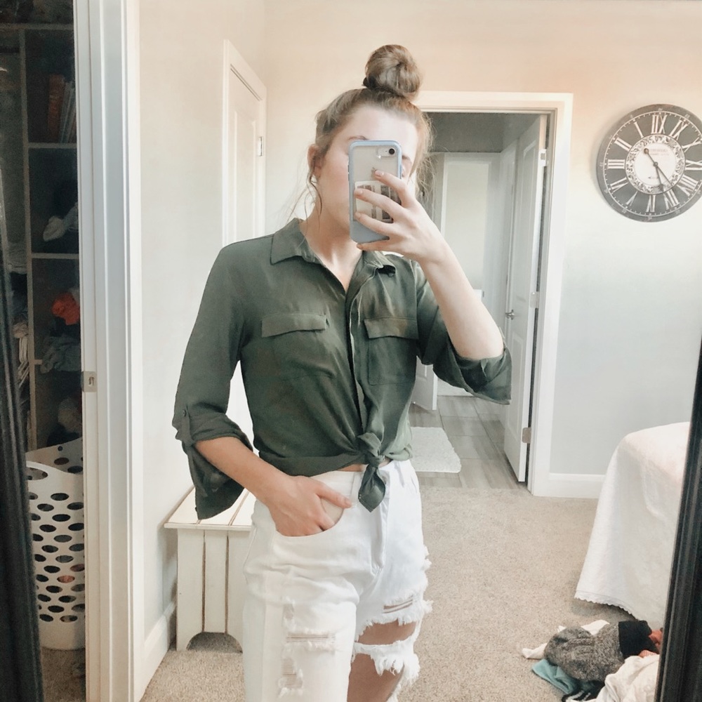 Long sleeve army green blouse